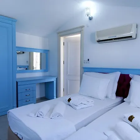 Helios Willa Belek